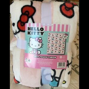 Hello kitty blanket